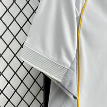 Carregar imagem no visualizador da galeria, Camisa I Real Madrid 2025/26