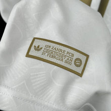 Carregar imagem no visualizador da galeria, Camisa Bayern de Munique 2025/26 - Edição Especial