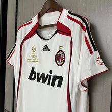 Carregar imagem no visualizador da galeria, Camisa II Retrô Milan 2006/07