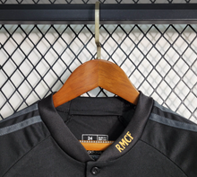 Carregar imagem no visualizador da galeria, Kit Infantil Real Madrid - 2023/24