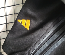 Carregar imagem no visualizador da galeria, Kit Infantil Real Madrid - 2023/24