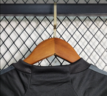 Carregar imagem no visualizador da galeria, Kit Infantil Real Madrid - 2023/24