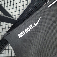 Carregar imagem no visualizador da galeria, Shorts Nike Just do It - com bolso
