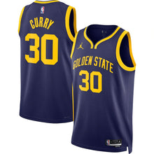 Carregar imagem no visualizador da galeria, Regata Nike Golden State Warriors Statement Edition 22/23