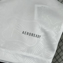 Carregar imagem no visualizador da galeria, Camisa Bayern de Munique 2025/26 - Edição Especial
