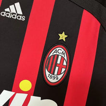 Carregar imagem no visualizador da galeria, Camisa I Retrô Milan 2006/07
