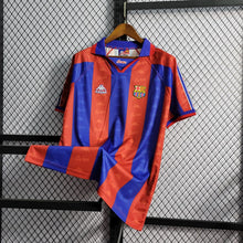Carregar imagem no visualizador da galeria, Camisa Retrô Barcelona I 1996/97
