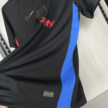 Carregar imagem no visualizador da galeria, Camisa II Barcelona 2024/25
