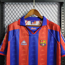 Carregar imagem no visualizador da galeria, Camisa Retrô Barcelona I 1996/97
