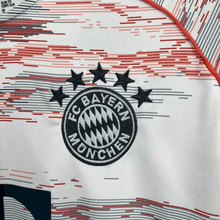 Carregar imagem no visualizador da galeria, Camisa II Bayern de Munique 2025/26
