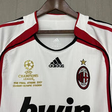 Carregar imagem no visualizador da galeria, Camisa II Retrô Milan 2006/07
