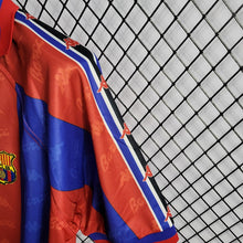 Carregar imagem no visualizador da galeria, Camisa Retrô Barcelona I 1996/97
