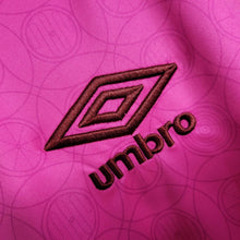 Carregar imagem no visualizador da galeria, Camisa Outubro Rosa Fluminense 2023/24 - Com Patchs Libertadores
