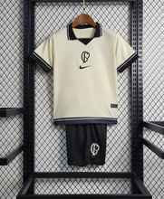 Carregar imagem no visualizador da galeria, Kit Infantil Manto Corinthians - 23/24
