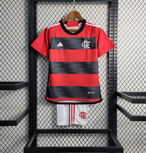 Carregar imagem no visualizador da galeria, Kit Infantil Flamengo - 23/24
