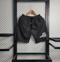 Carregar imagem no visualizador da galeria, Shorts Nike Preto - Com Bolso
