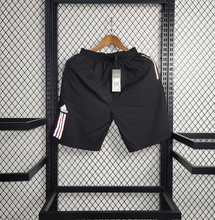 Carregar imagem no visualizador da galeria, Shorts Adidas Preto - Com Bolso
