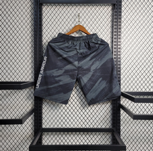 Carregar imagem no visualizador da galeria, Shorts Under Armour - Com Bolso
