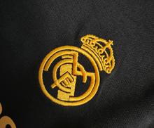 Carregar imagem no visualizador da galeria, Kit Infantil Real Madrid - 2023/24
