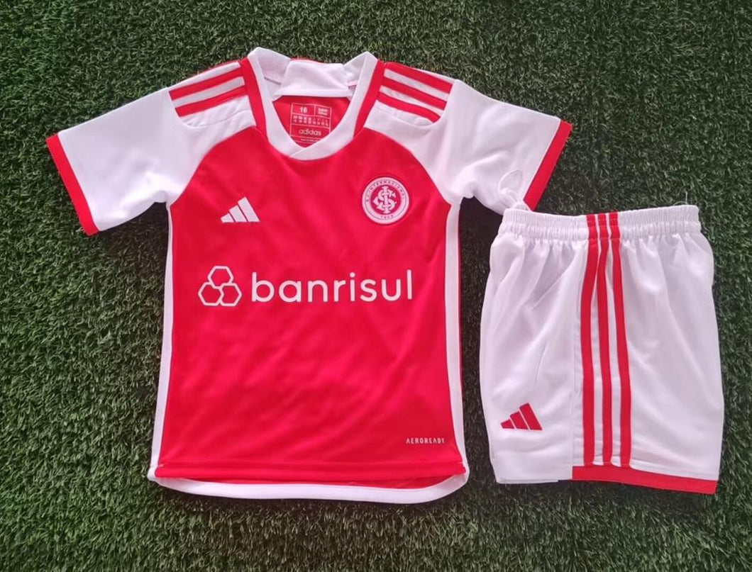 Kit Infantil Internacional I - 24/25