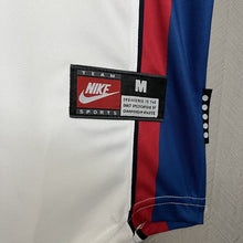 Carregar imagem no visualizador da galeria, Camisa Retrô Barcelona II 1998/99
