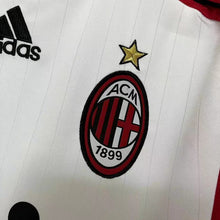 Carregar imagem no visualizador da galeria, Camisa II Retrô Milan 2006/07
