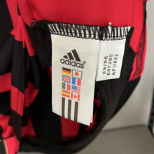 Carregar imagem no visualizador da galeria, Camisa I Retrô Milan 2006/07
