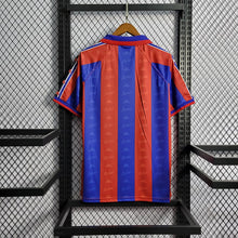 Carregar imagem no visualizador da galeria, Camisa Retrô Barcelona I 1996/97
