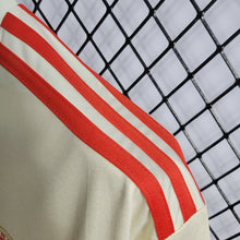 Carregar imagem no visualizador da galeria, Camisa II Internacional 22/23
