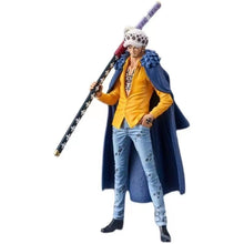 Carregar imagem no visualizador da galeria, Action Figure Trafalgar Law - One Piece
