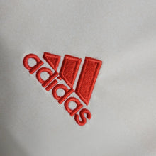 Carregar imagem no visualizador da galeria, Camisa II Internacional 22/23
